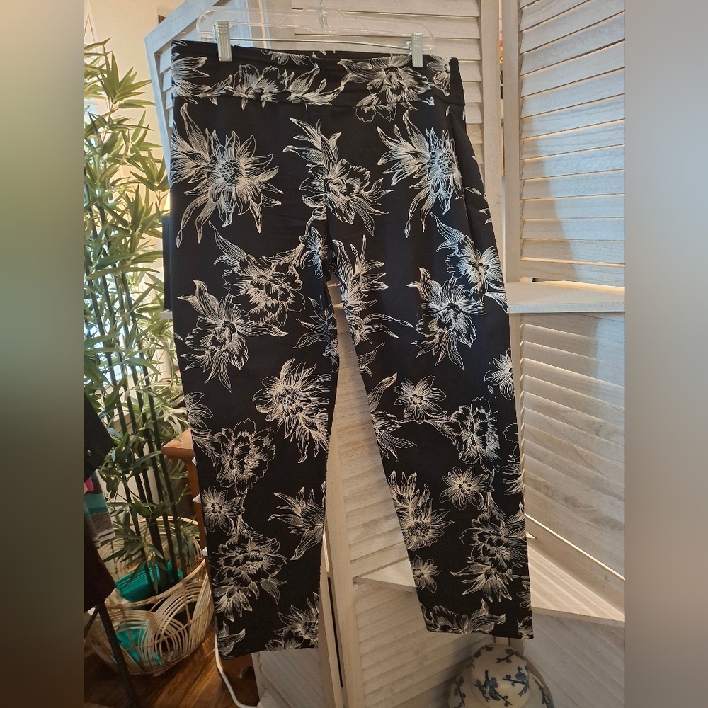 Attyre Black and White Floral Pants